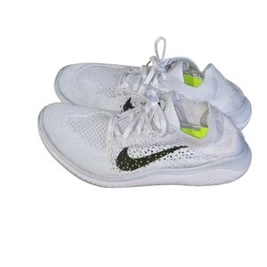 Nike Women's Free RN Flyknit Size 9 White Black Sneaker Shoe Lightweight Comfy